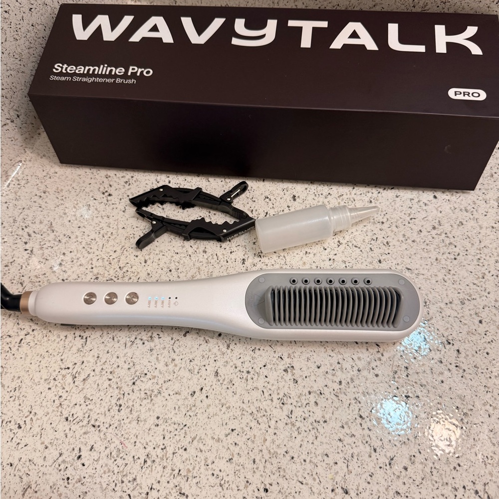 WAVYTALK Steamline Pro Steam Straightener Brush - White/Grey